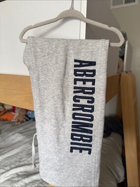 abercrombie kids Heather Gray Sweatpants with Navy Logo